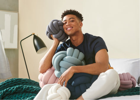 Knot Pillow